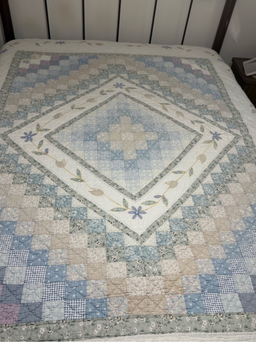 Full Size Quilt and Matching Shams (3 piece set)